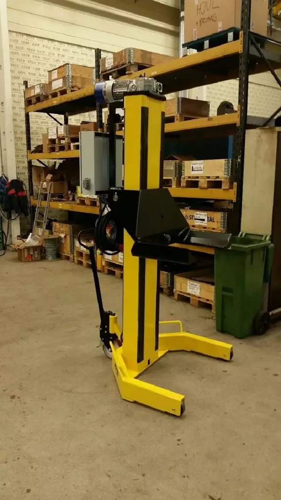 Arje 7500 ajoneuvonostin 4 kpl tai 6 kpl sarjana - Nostimet, telineet, vaunut - 12071 - 1