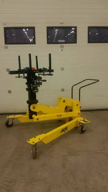 ARJE MONITOIMINOSTIN 1400L sis. kallistussovitin ja vaihdelaatikon kiinnitys - Nostimet, telineet, vaunut - 23894 - 1